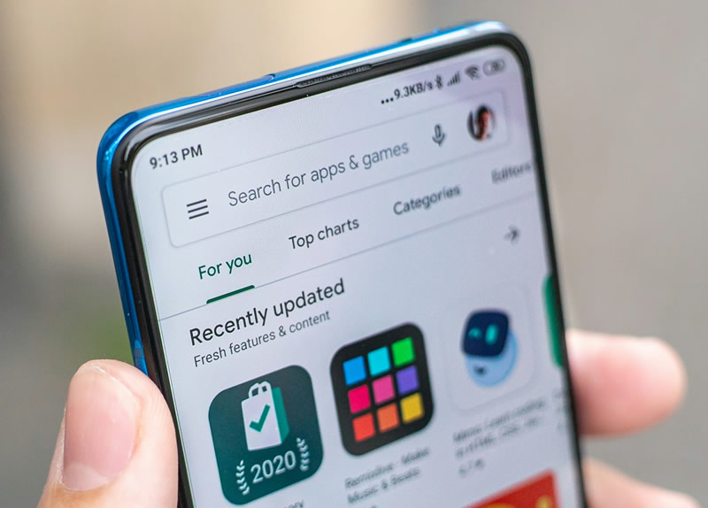 В Google Play обнаружили поддельный WhatsApp с 500 тысячами скачиваний