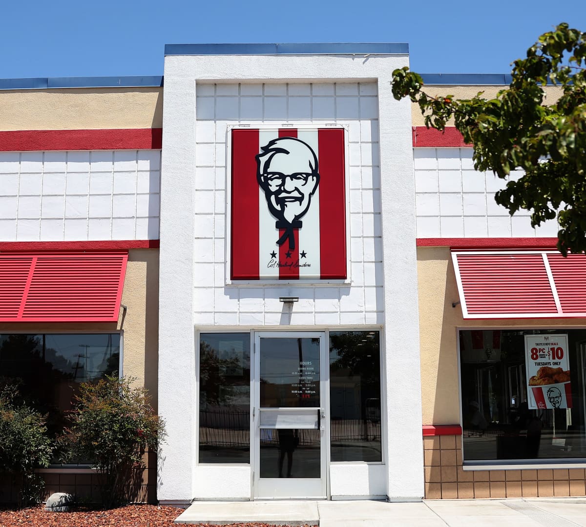 Сеть KFC в США переходит на напитки Coca-Cola вместо PepsiCo